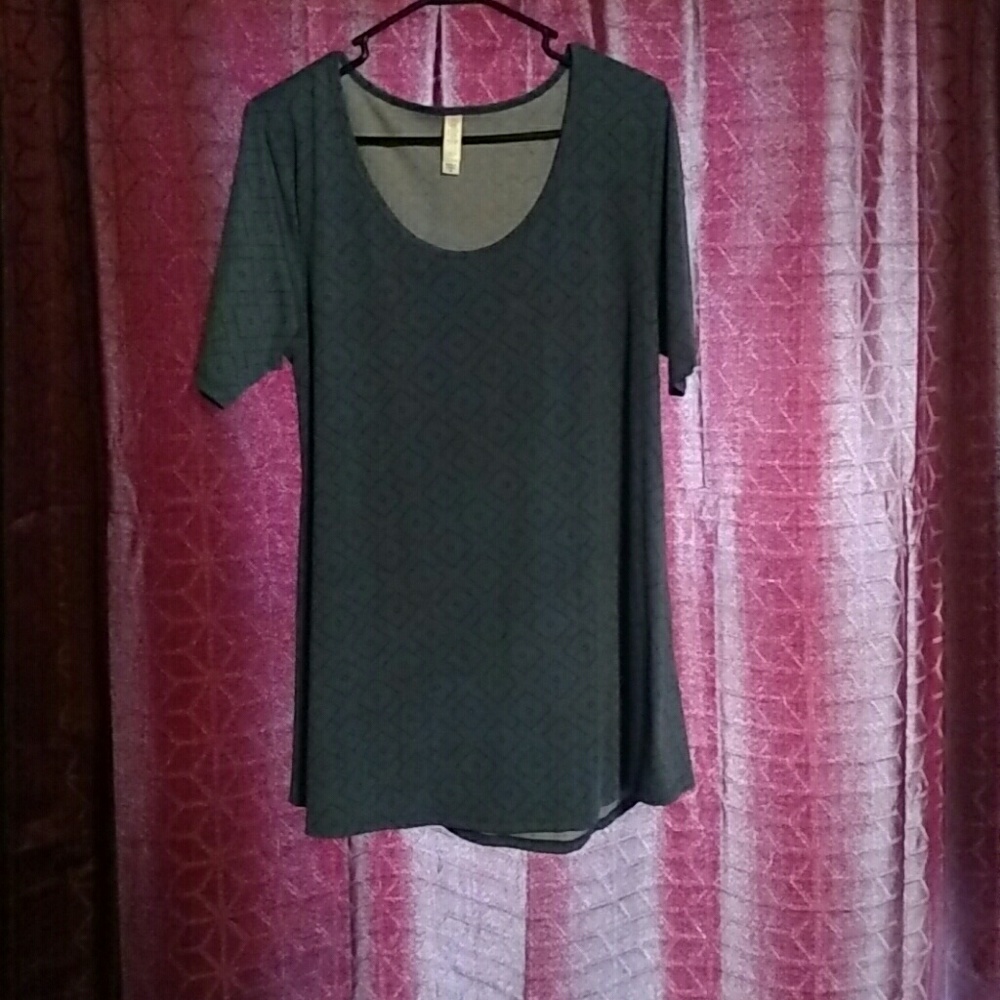 LuLaRoe Perfect T